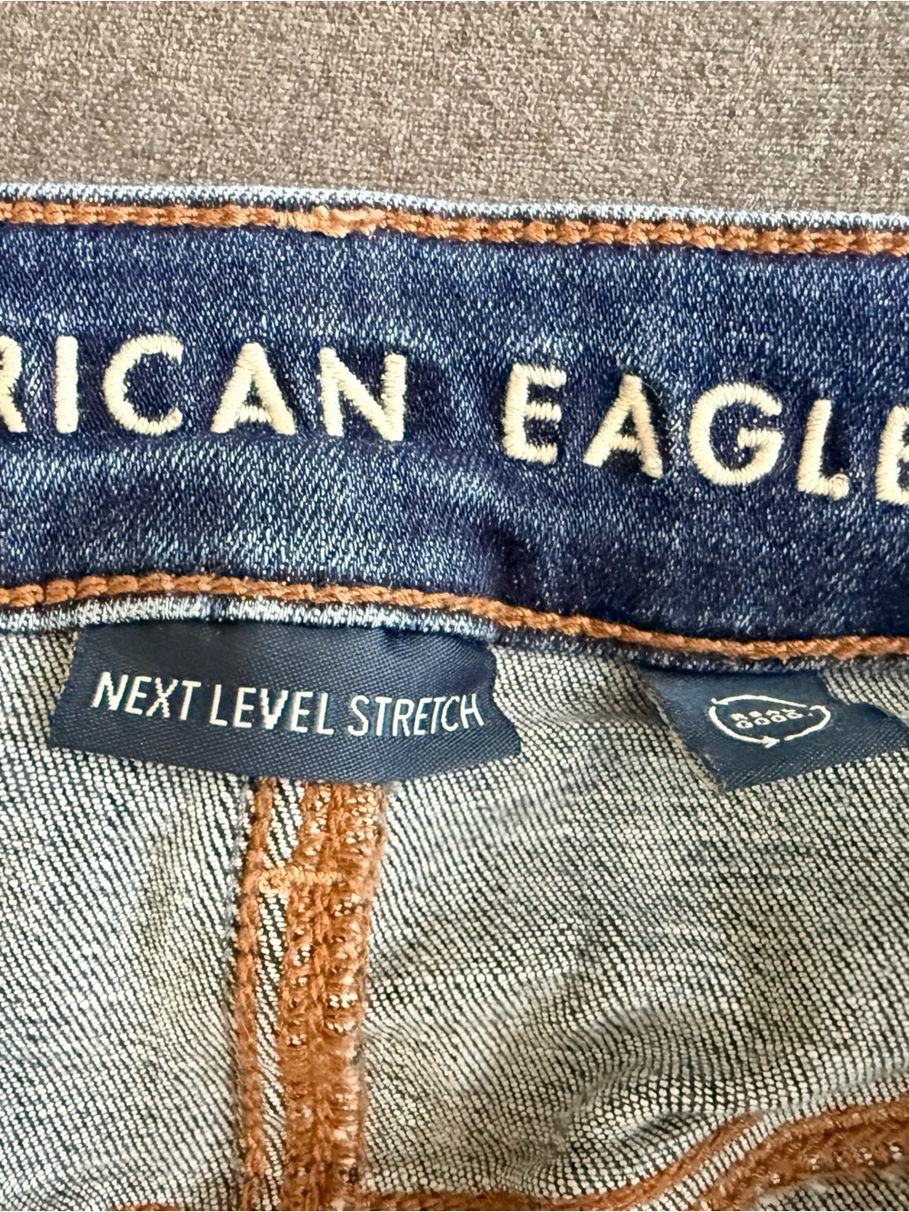 American Eagle Outfitters Blue Flare Jeans - Picture 3 of 5